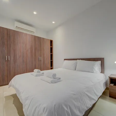 Apartman Sliema Fully Equipped Comfortable Homes With Wifi & Ac *