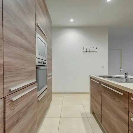 Fully Equipped Comfortable Homes With Wifi & Ac * Sliema