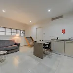 Fully Equipped Comfortable Homes With Wifi & Ac
