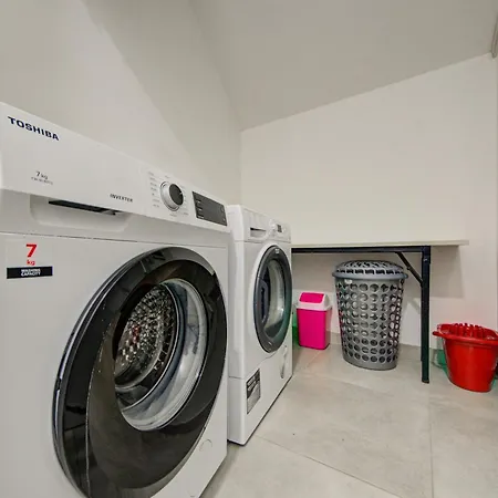 Sliema Fully Equipped Comfortable Homes With Wifi & Ac * Слима