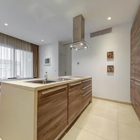 Апартаменты Sliema Fully Equipped Comfortable Homes With Wifi & Ac
