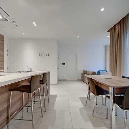 Sliema Fully Equipped Comfortable Homes With Wifi & Ac *