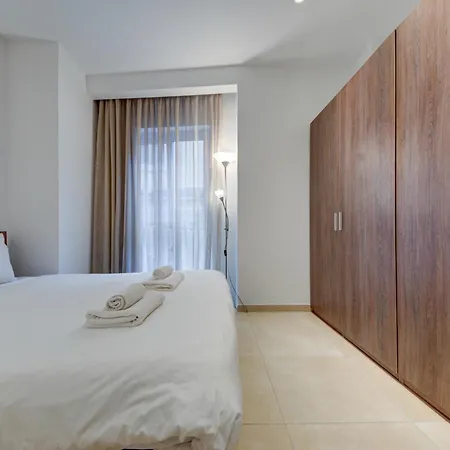 Sliema Fully Equipped Comfortable Homes With Wifi & Ac Слима