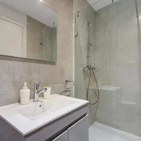 Апартаменты Sliema Fully Equipped Comfortable Homes With Wifi & Ac *