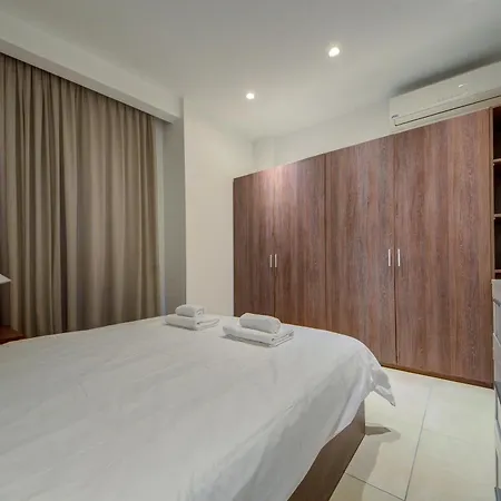 Апартаменты Sliema Fully Equipped Comfortable Homes With Wifi & Ac Слима