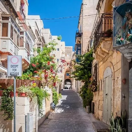 Sliema Fully Equipped Comfortable Homes With Wifi & Ac Слима