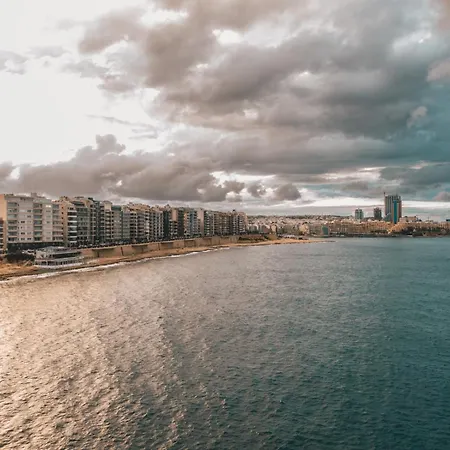 Sliema Fully Equipped Comfortable Homes With Wifi & Ac Appartement