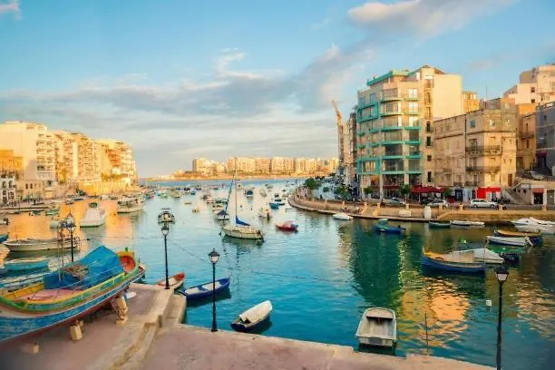 Apartament Sliema Fully Equipped Comfortable Homes With Wifi & Ac *